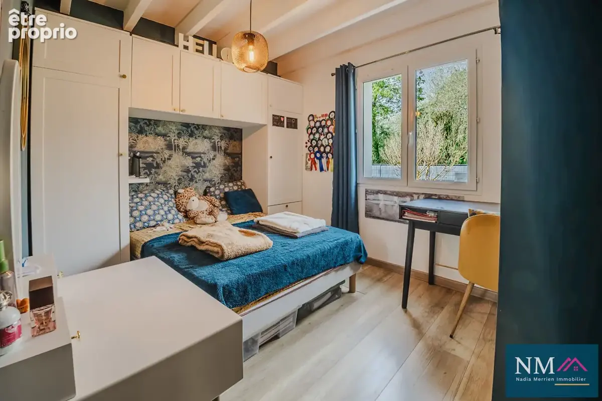 Urcuit , Maison familiale de 200 m² au calme, avec piscine et jardin clos de 1 000 m² - photo 11