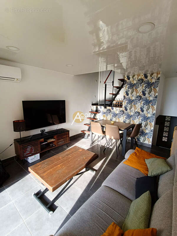 Appartement à SIX-FOURS-LES-PLAGES