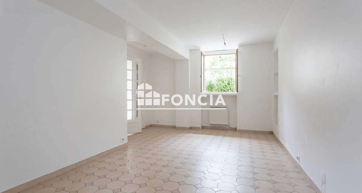 Appartement à BAGNEUX