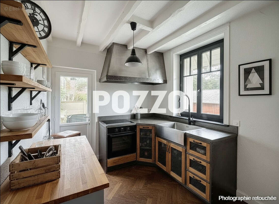 Maison à DONVILLE-LES-BAINS