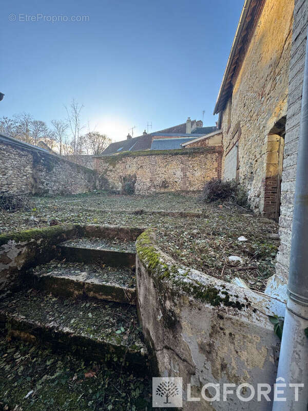 Appartement à MOULINS-LA-MARCHE