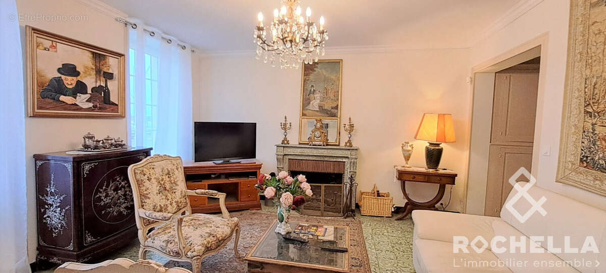 Maison à TONNAY-CHARENTE