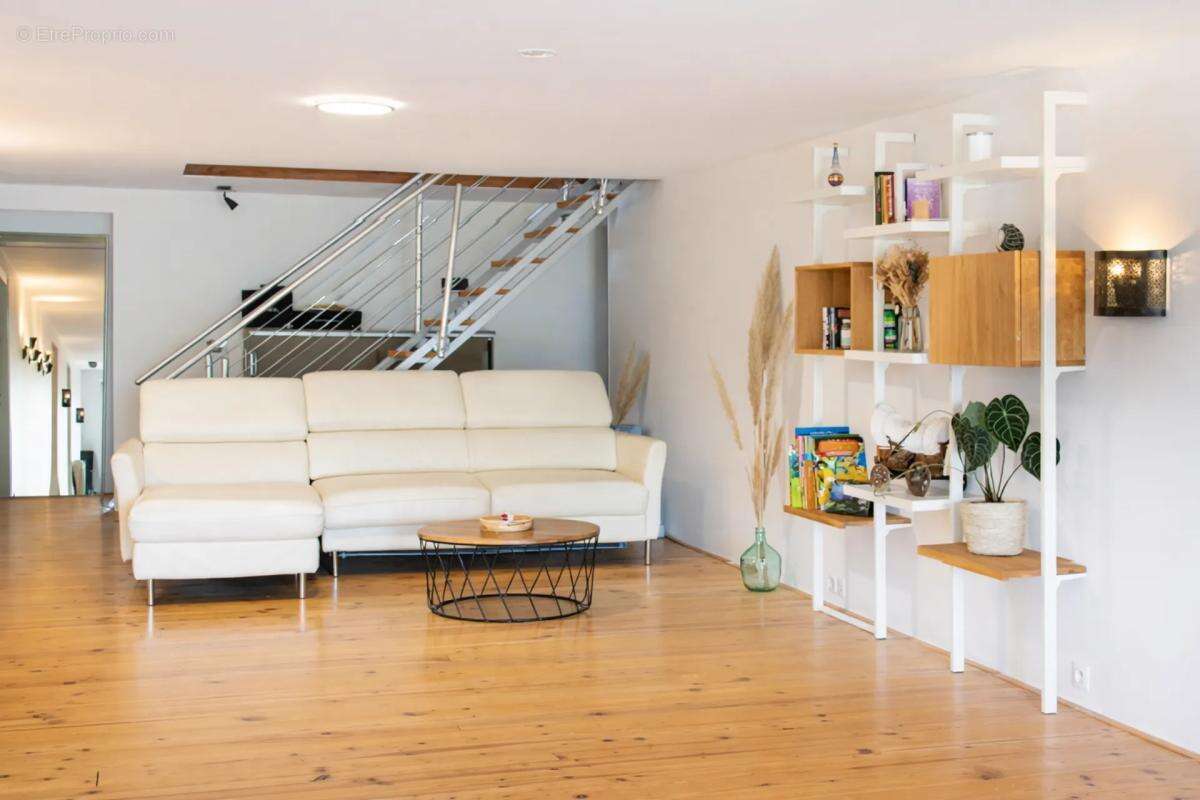 Appartement à SAINT-MEARD-DE-GURCON