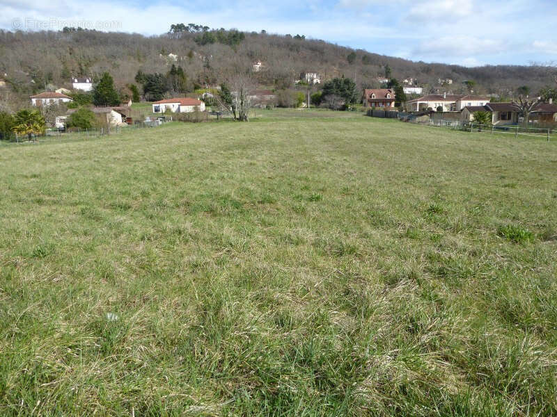 Terrain à DURAVEL
