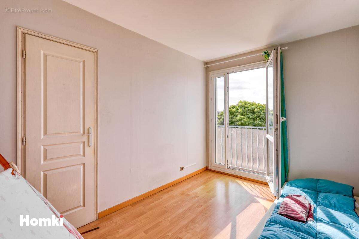 Appartement T4 de 80 m2 à Toulouse 31500, Rue d'Arles - photo 8