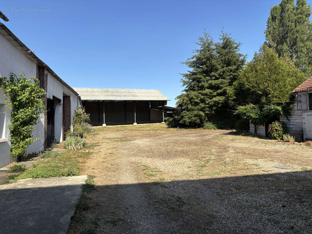 Savigny-sur-clairis - photo 4