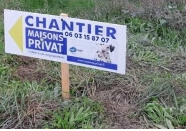 Terrain à LA ROCHE-SUR-YON