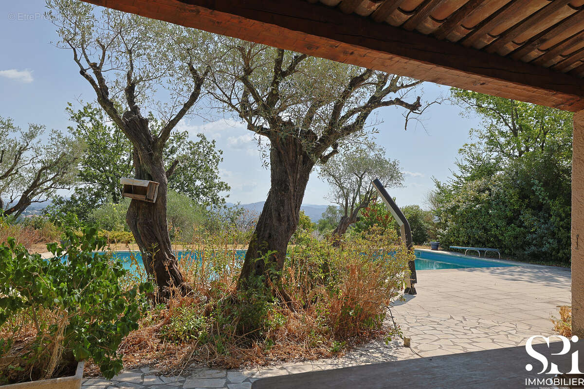 SOLLIES-VILlE- Maison familiale 4 chambres - Piscine - photo 7