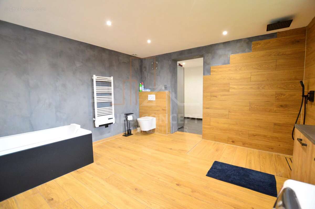 Maison à DIEFFENBACH-LES-WOERTH