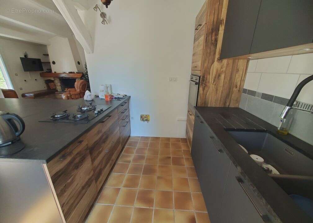 Maison à ROGNAC