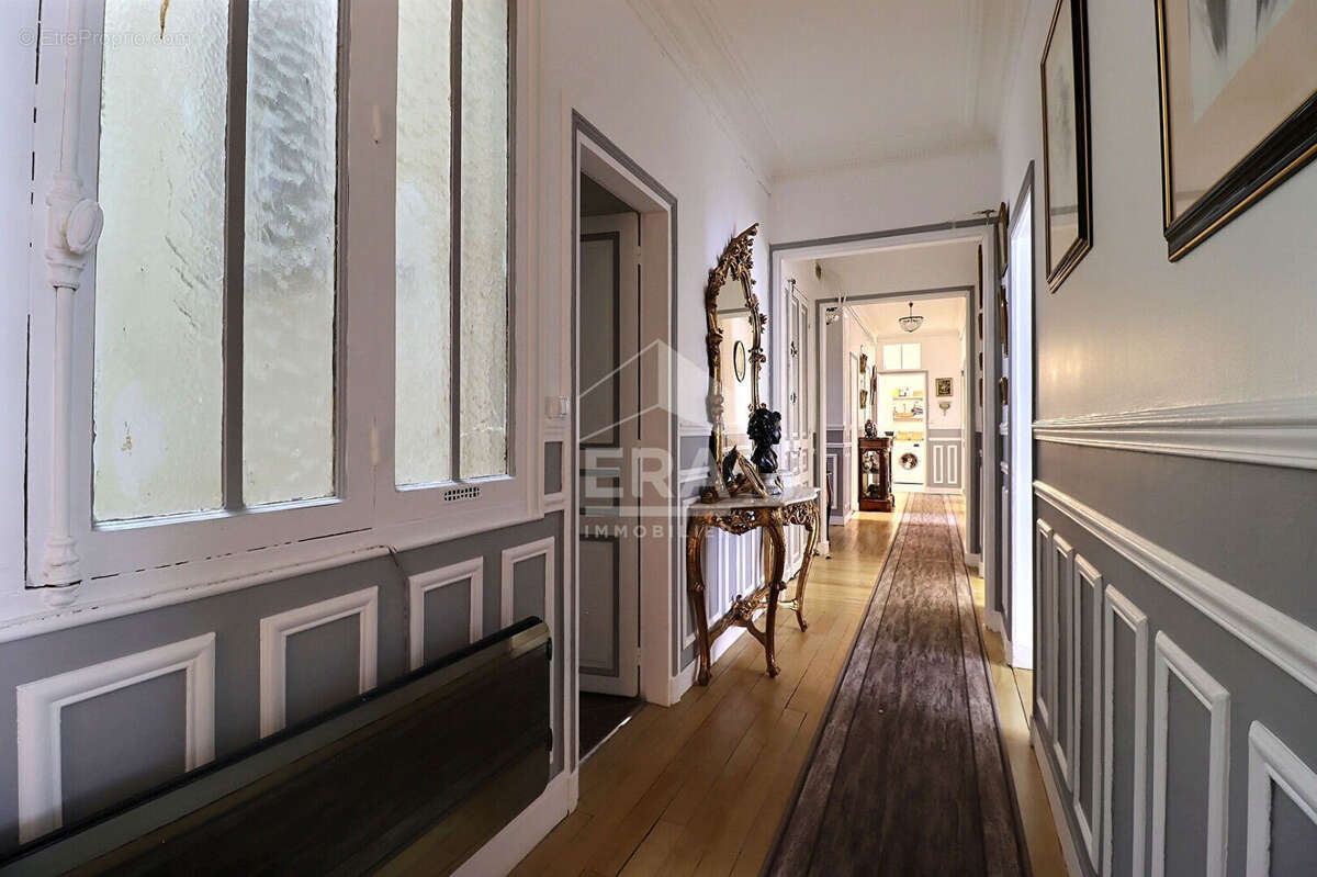 Appartement à COLOMBES