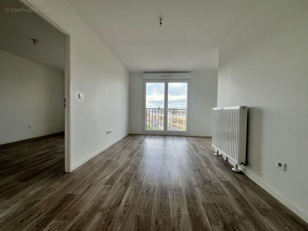 Appartement à BEZANNES