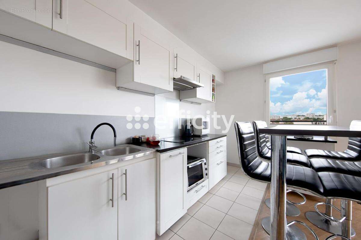 Appartement à VITRY-SUR-SEINE