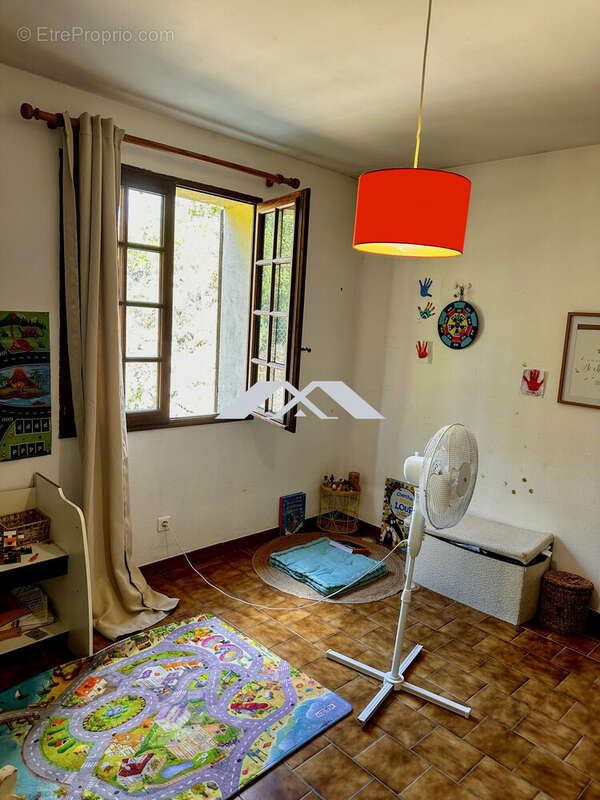 Maison 138 m² à Rousson  - photo 8