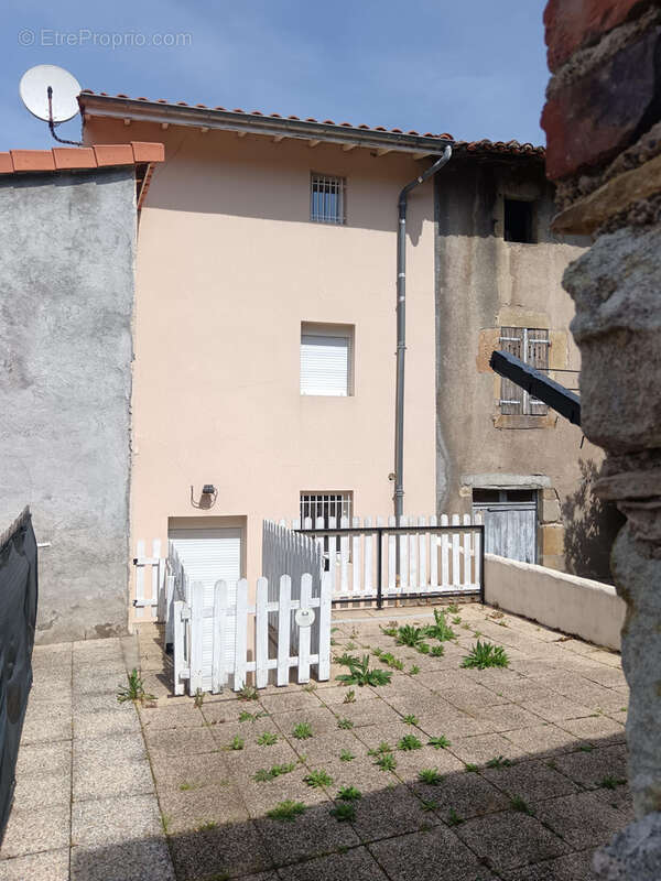 Maison à BILLOM