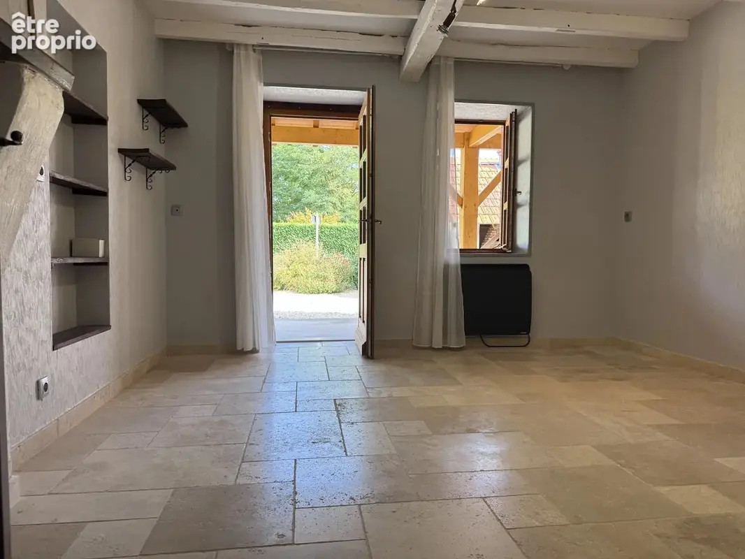 Ferme rénovée – 3 chambres – terrain de plus de 6 600 m² – bord de rivière - photo 8