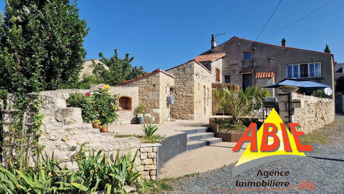Photo 1 - Maison à FOUSSAIS-PAYRE