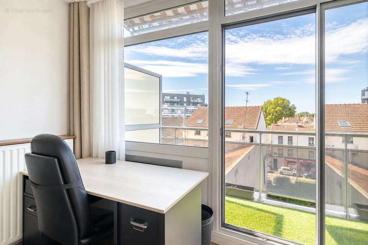 Appartement de 4 pièces de 78 m² situé à Livry-Gargan - photo 7