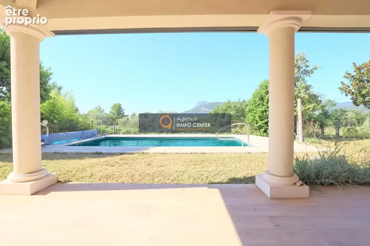 Maison avec 5 chambres dépendance, garage, piscine - photo 13