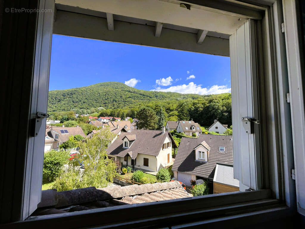 Appartement à POISAT