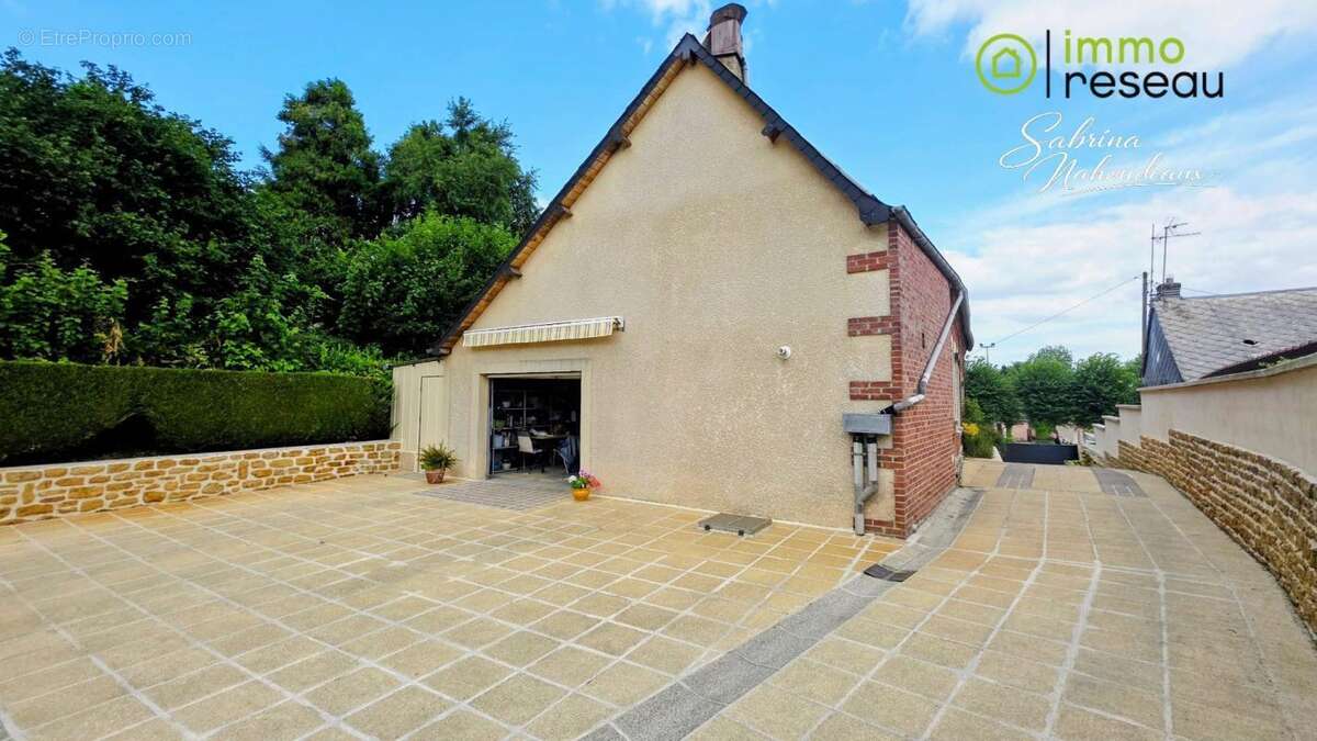 Maison 105 m² à Saint-Michel  - photo 2