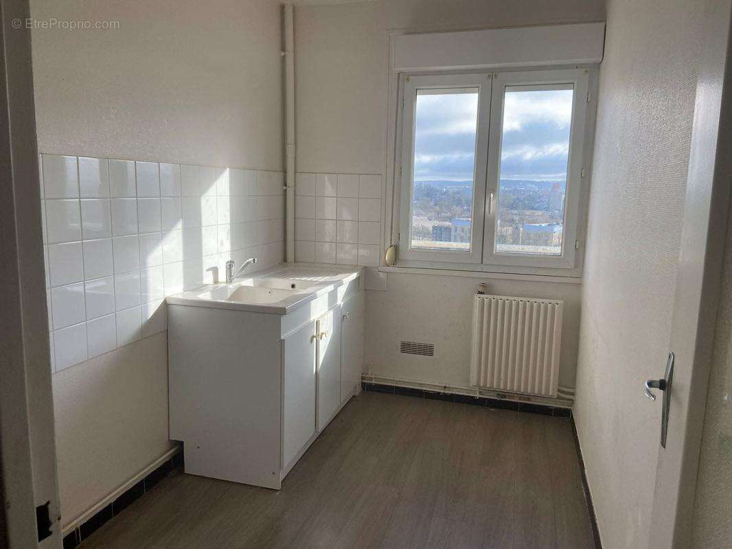 Appartement à PARON