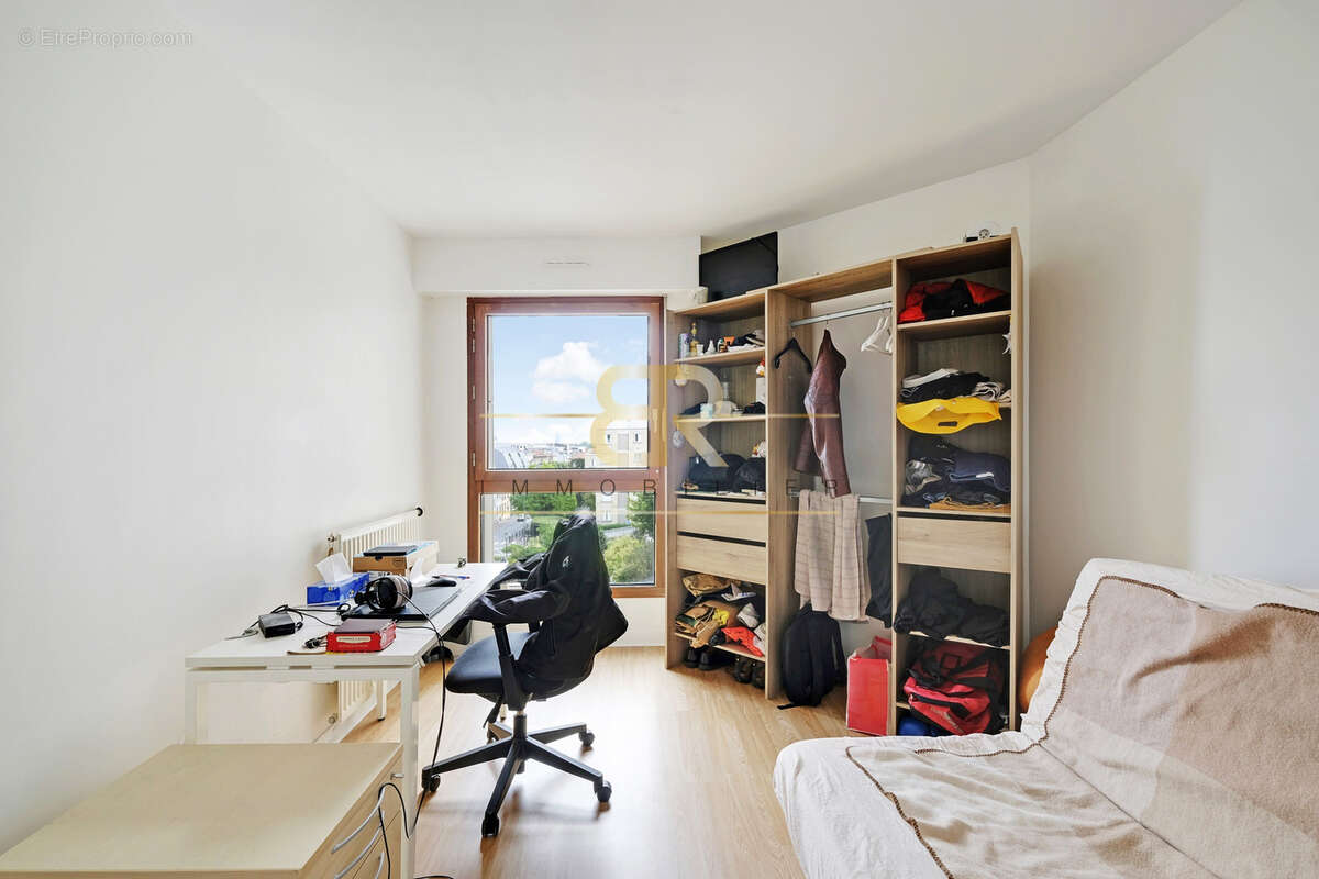 Appartement à SURESNES