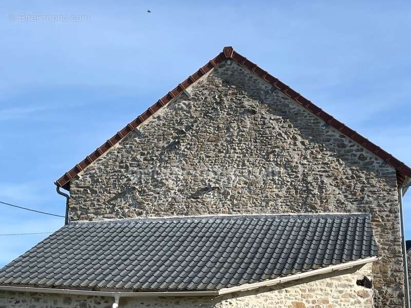 Maison à ARNAC-LA-POSTE