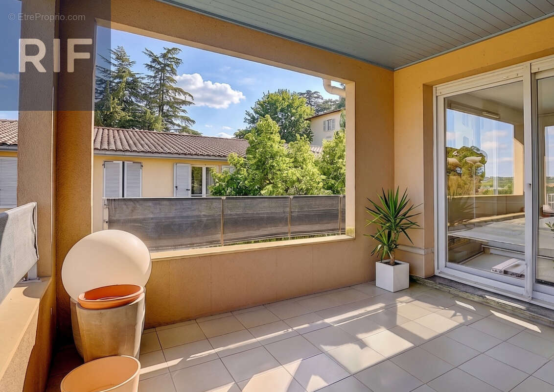 Appartement à CURIS-AU-MONT-D'OR