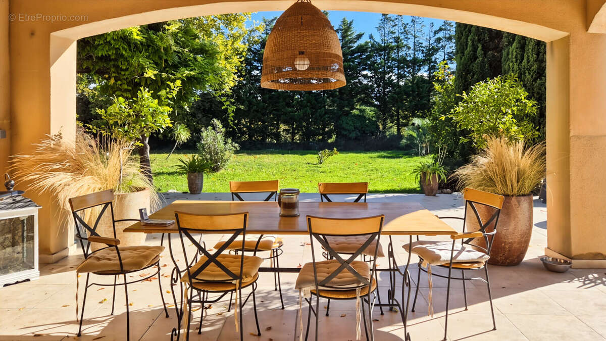 Maison à NOVES