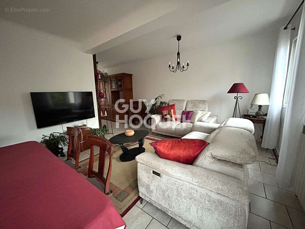 Maison à NEUILLY-PLAISANCE