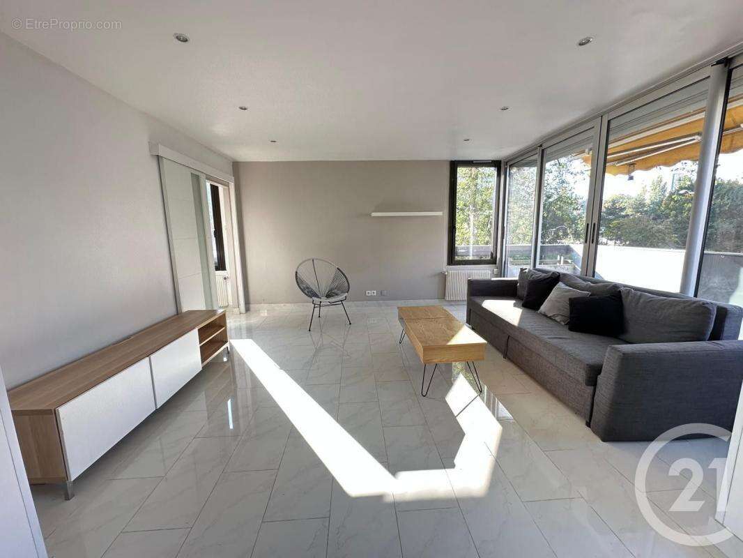 Appartement à FONTENAY-SOUS-BOIS