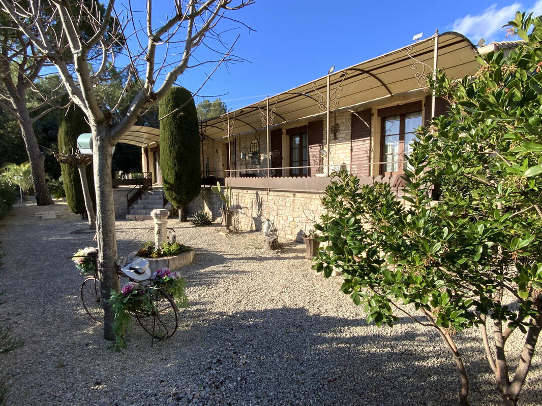 Maison à UZES