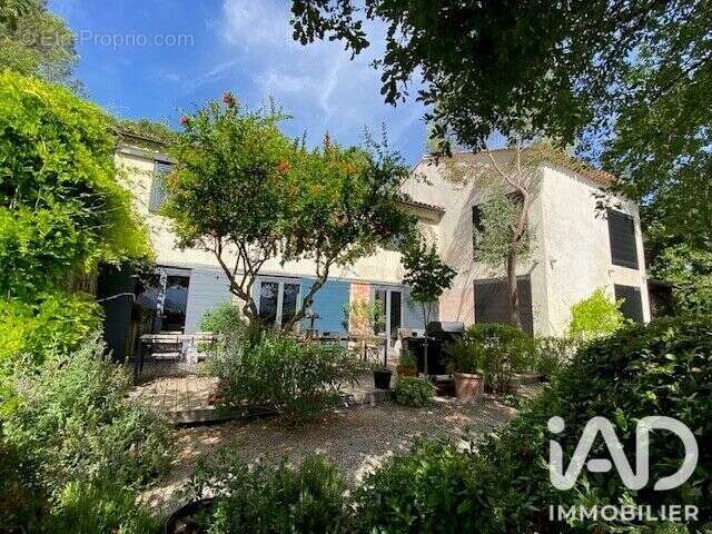Maison 285 m² à Vaison-La-Romaine  - photo 3