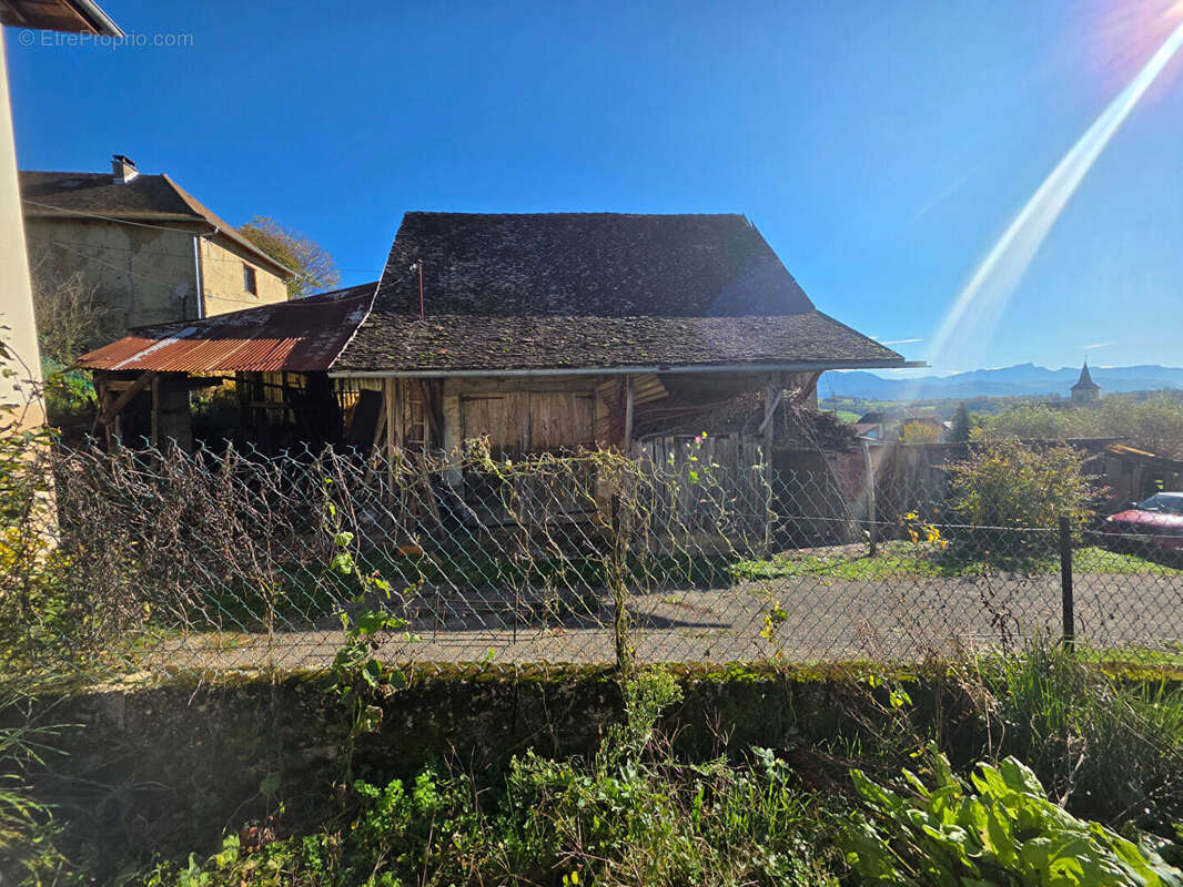 Maison à AVRESSIEUX