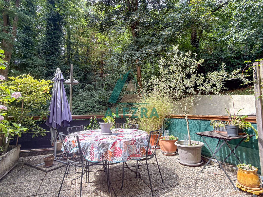 Appartement à LA CELLE-SAINT-CLOUD