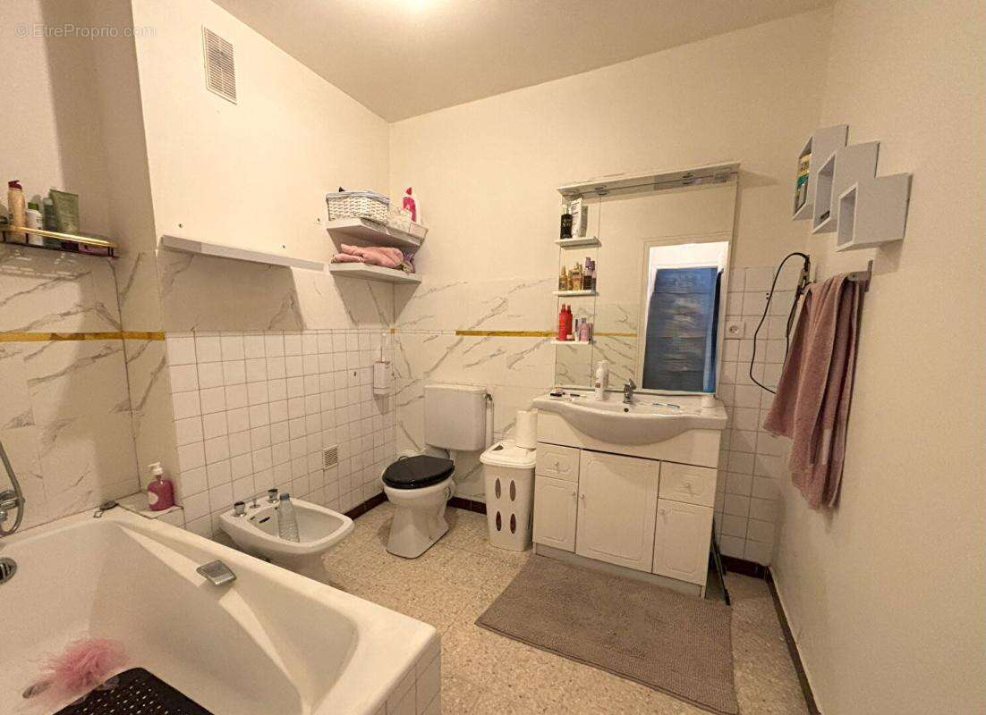 Appartement à SAINT-ETIENNE