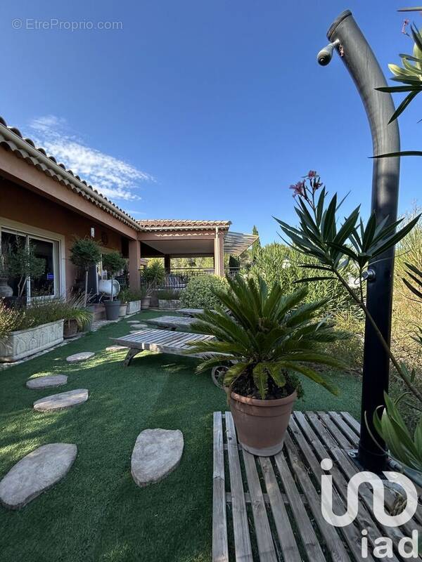 Photo 1 - Maison à VILLENEUVE-LES-AVIGNON