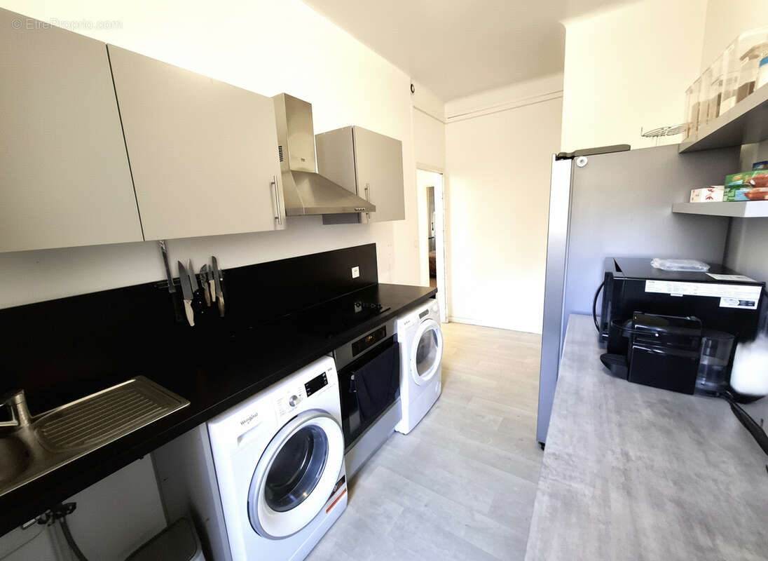 Appartement à MARSEILLE-5E