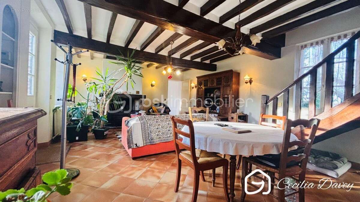 Maison à FOUCHERES