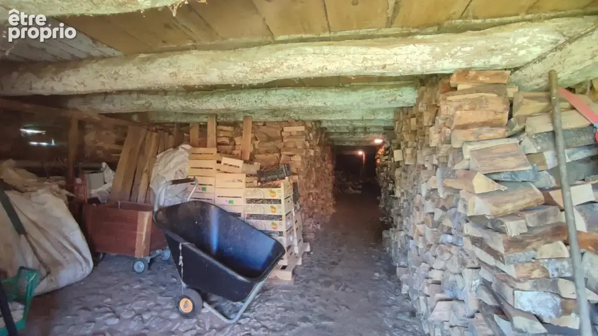 Grange avec beau terrain attenant et vue dégagée, 15400 Trizac - photo 5