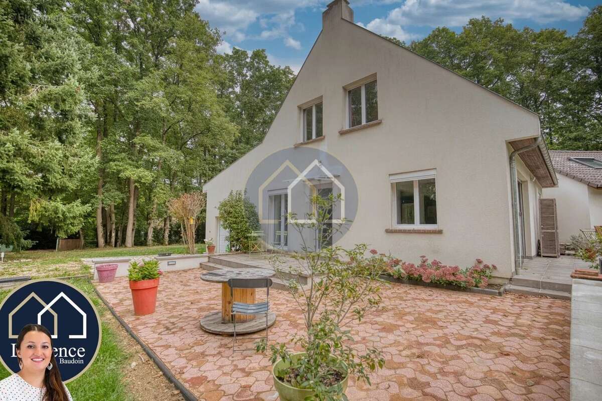 Maison à NOGENT-LE-ROI