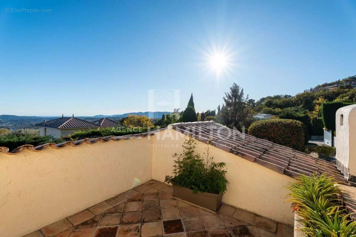 Villa vue mer avec appartement independant - photo 12