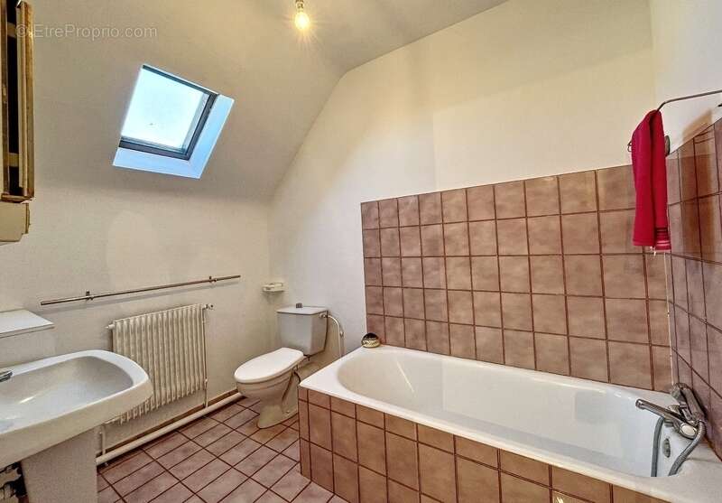 Quartier pavillionnaire - maison familiale de 4 chambres - photo 16
