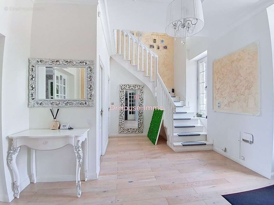 Maison 199 m² à Saint-Hilaire-Du-Harcouet  - photo 27