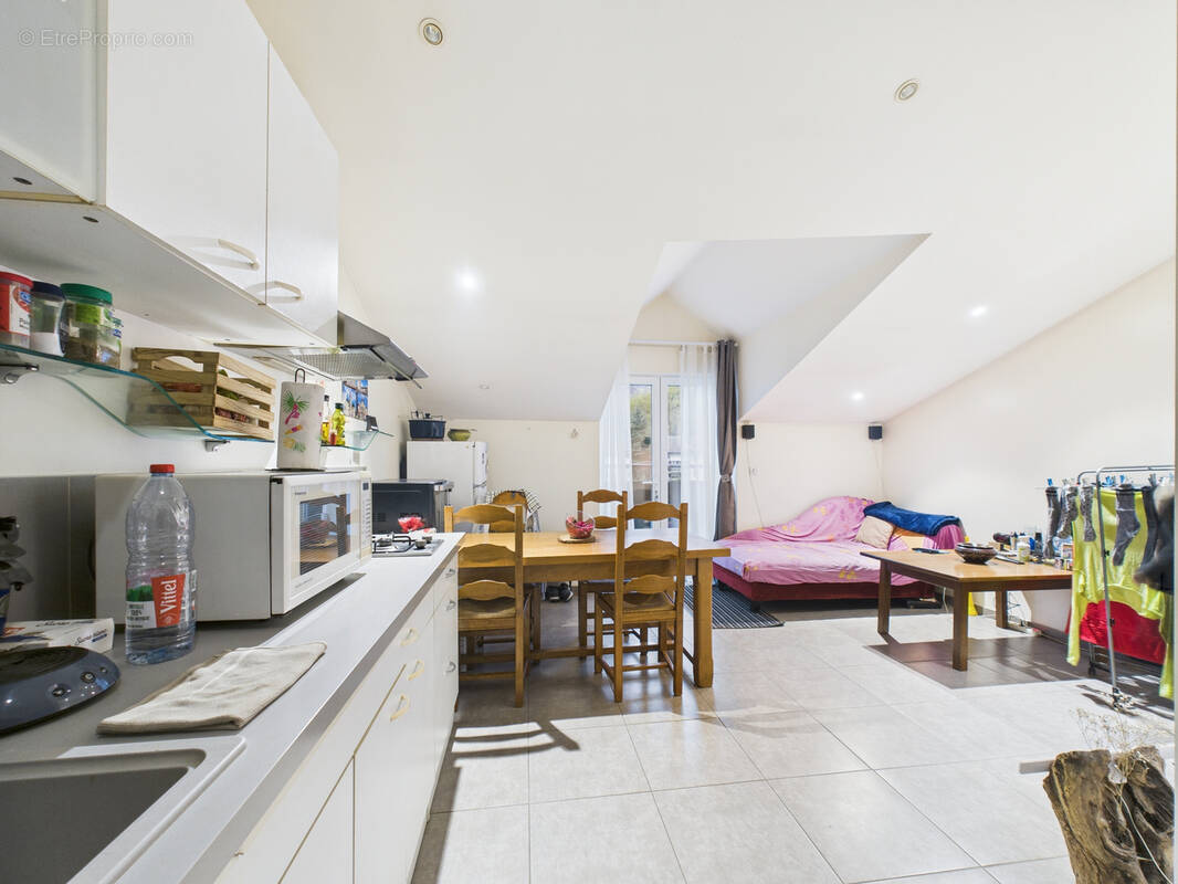 Appartement à VIVIERS-DU-LAC