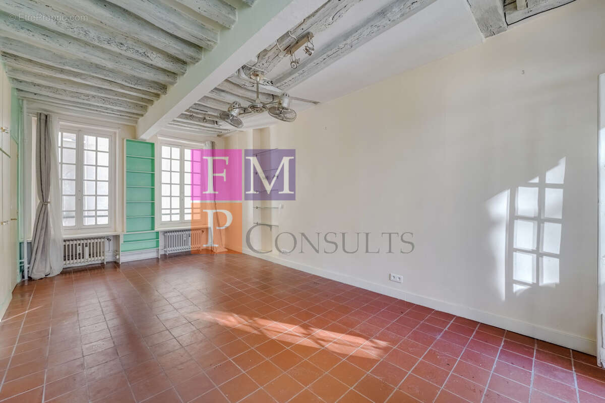 Appartement à PARIS-5E