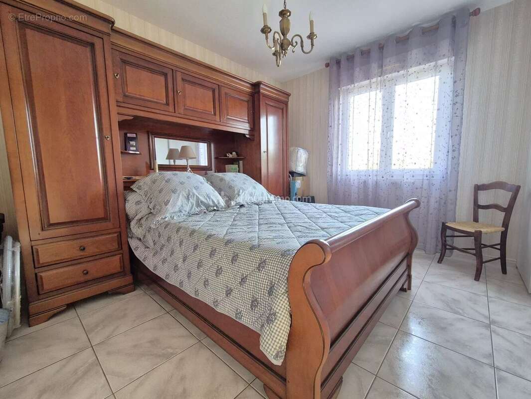 Maison à SAINT-JUERY