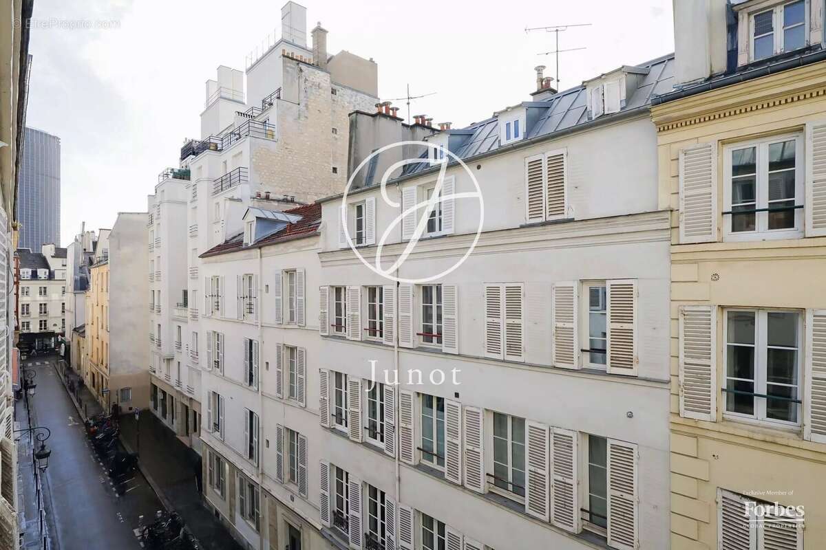 Appartement à PARIS-7E