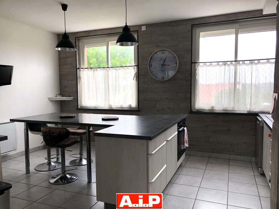 Maison 127 m² à Saint-Mesmin  - photo 4